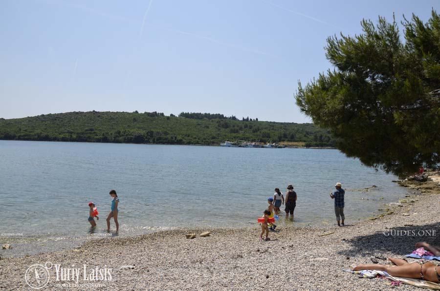 Spiaggia di Banjole, a destra del Resort De Mar